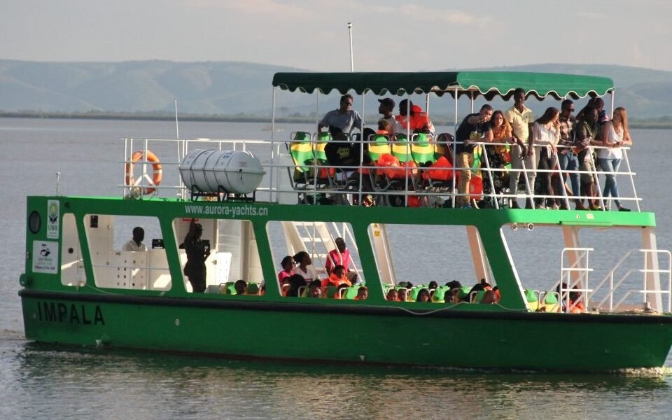 boat-cruise-at-lake-mburo