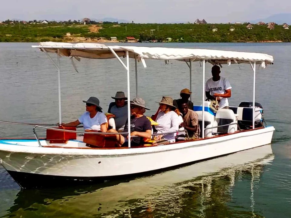 boat-cruise-at-kazinga-channel-in-queen-elizabeth