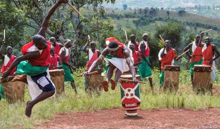 combining-rwanda-and-burundi-tours